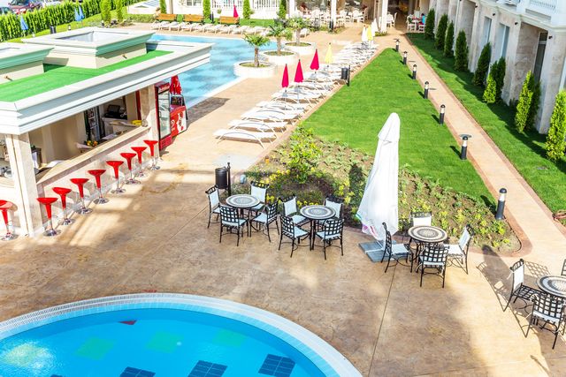 Rena Hotel