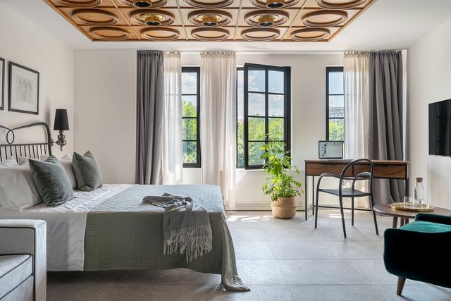 Bridges Residence (Children 10+) - honeymoon suite