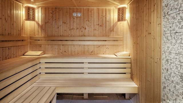 Four Points by Sheraton (ex.Globus Hotel) - Odihn�