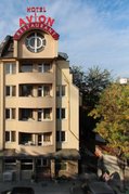 Hotel Avion